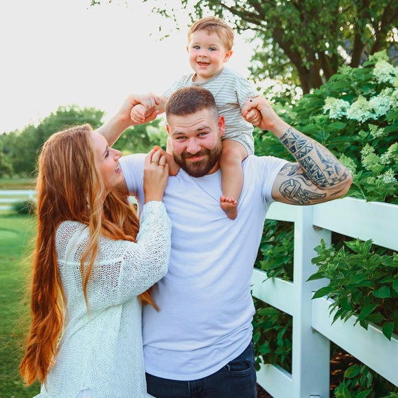 Meet your Posher, Taylor - Picture 6 of 6